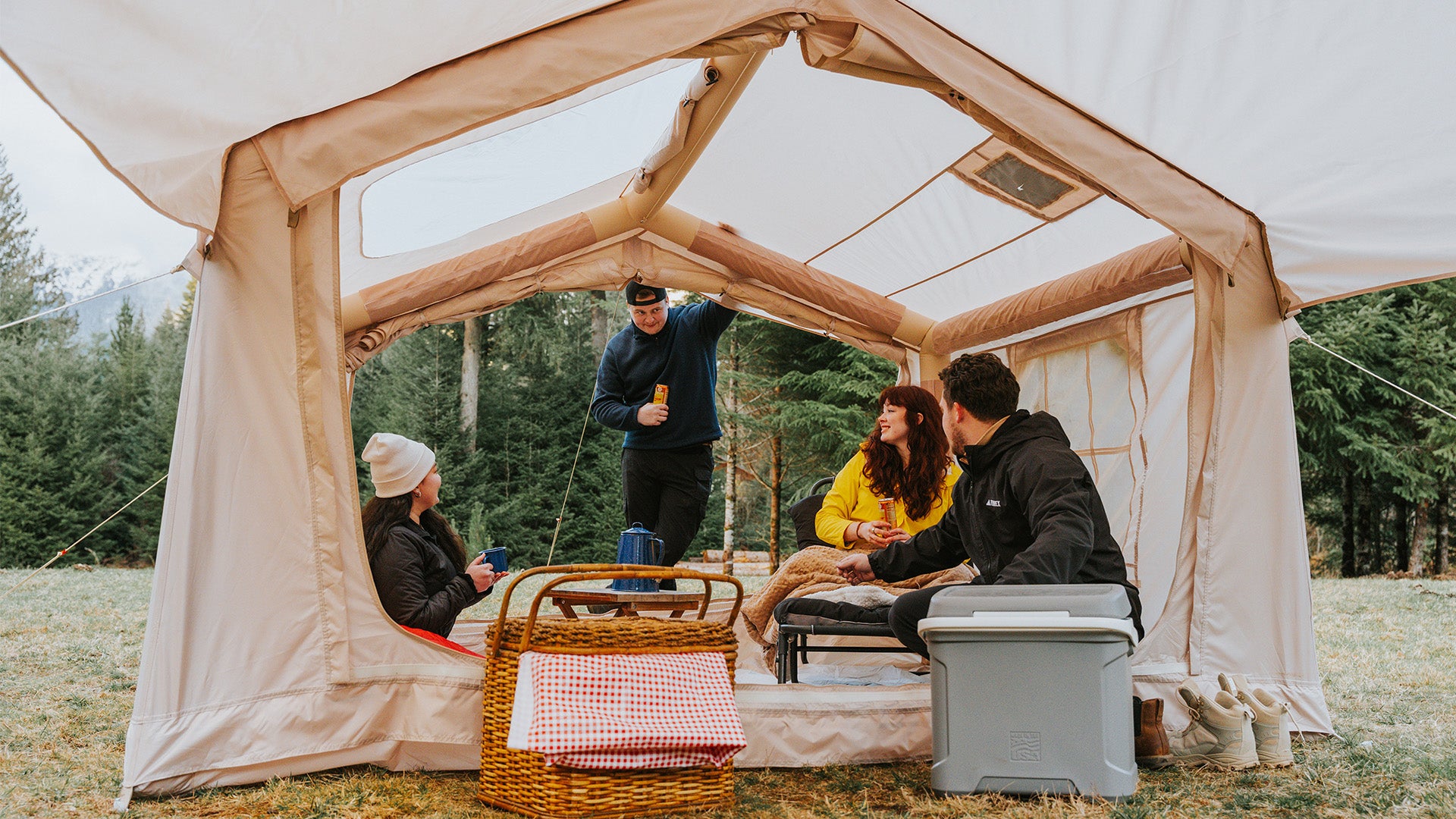 CQ6 Inflatable Glamping Tent